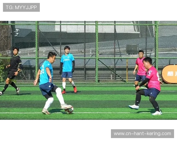 杭州足球队与南京足球队赛后复盘分析意识碰撞与战术对决