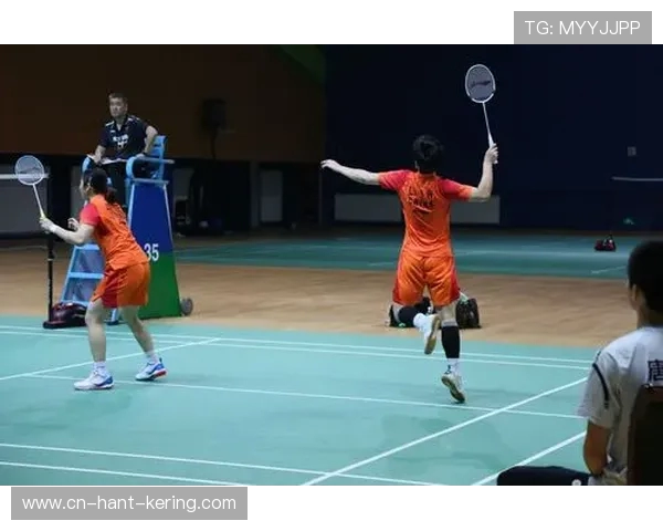 重庆羽毛球队技术争议引发热议球迷与专家观点交锋分析